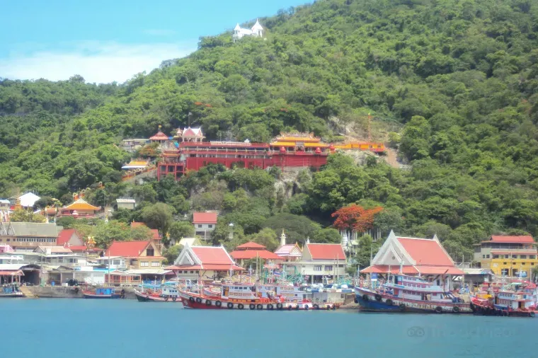 เที่ยวให้สุด พักให้ฟิน ในที่พักศรีราชา