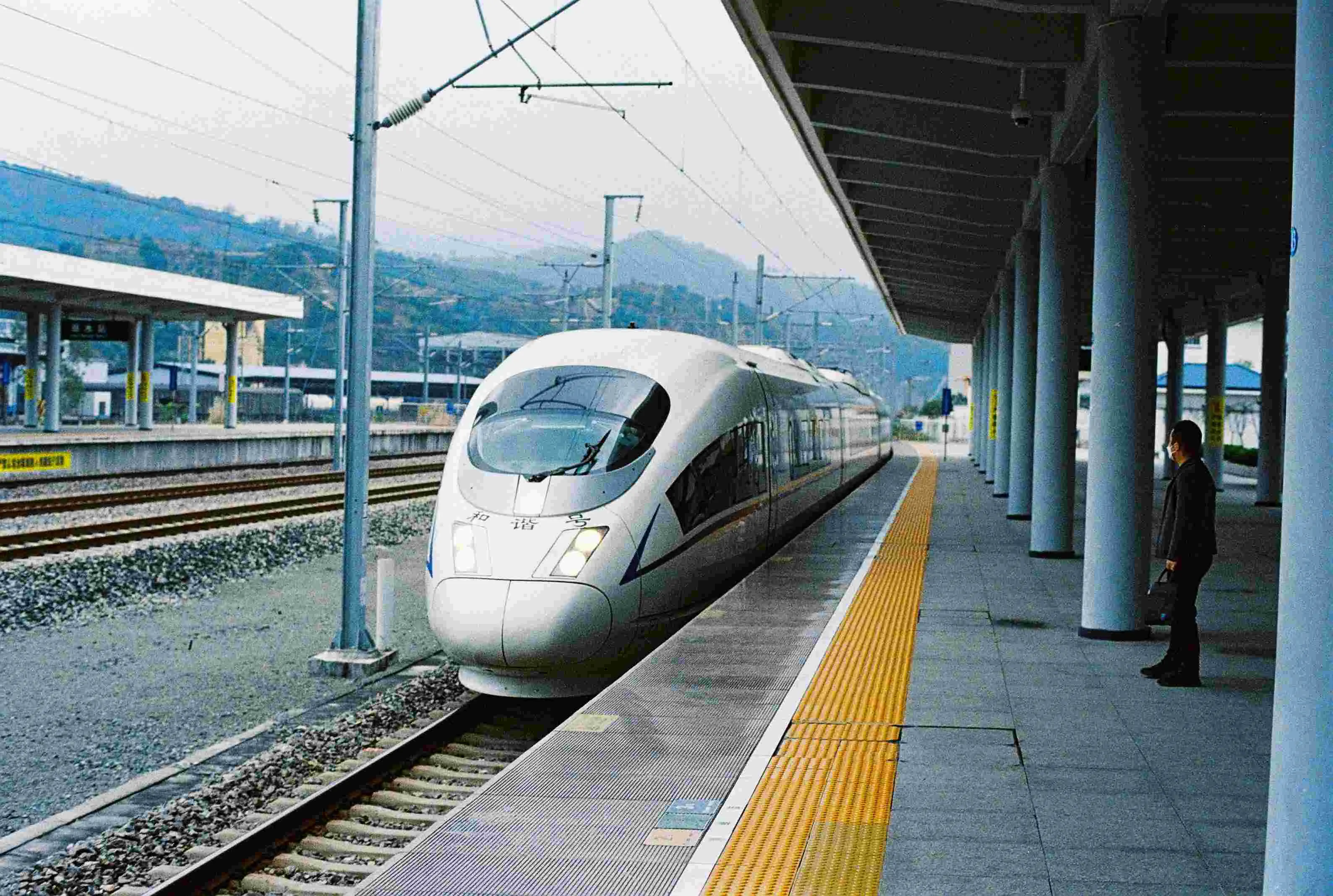 مزايا حجز تذاكر قطار الصين السريع عبر Trip.com