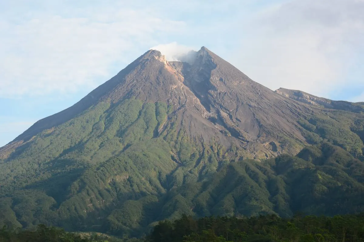 Tempat Wisata di Indonesia-Gunung Merapi