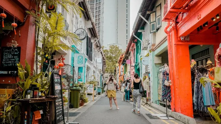 Haji Lane is filled with trendy cafes, unique murals and plenty of local stores!