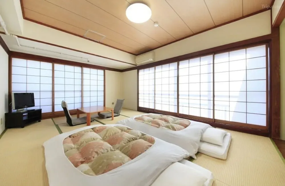 新宿アーバンホテル