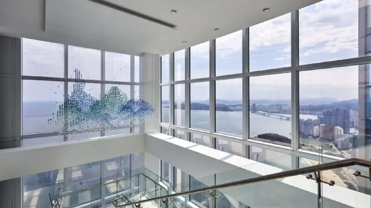 BUSAN X the SKYとは？