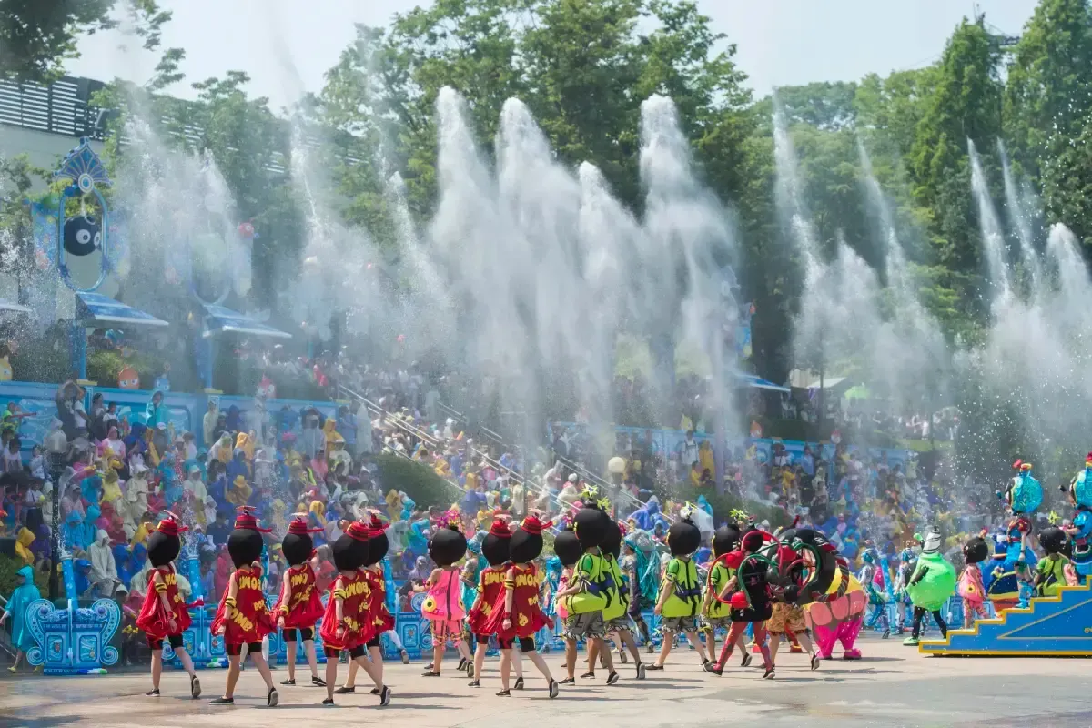 Things to do at Everland: Participate in events and entertainment