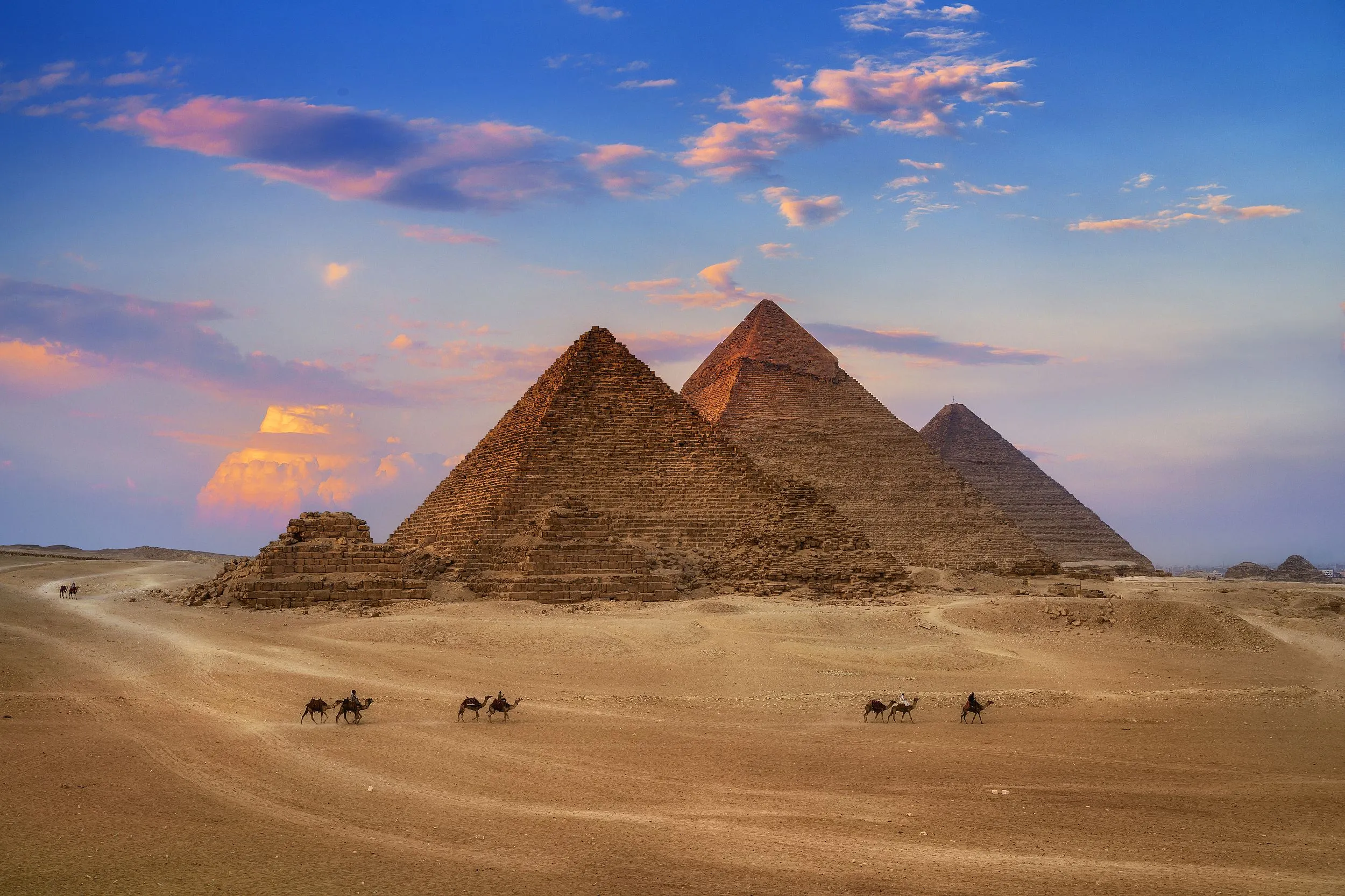 Book Cheap Flights from London to Cairo and Save Money