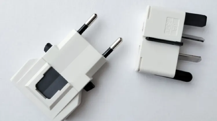 デンマークのコンセントが合わないときは変換プラグ