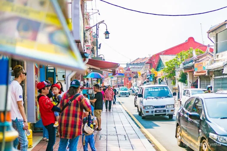 マレーシアの年間平均気温と降水量