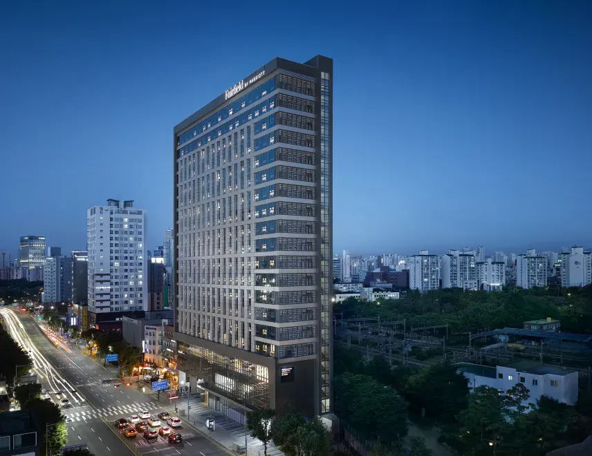 首爾萬楓酒店（Fairfield by Marriott Seoul）