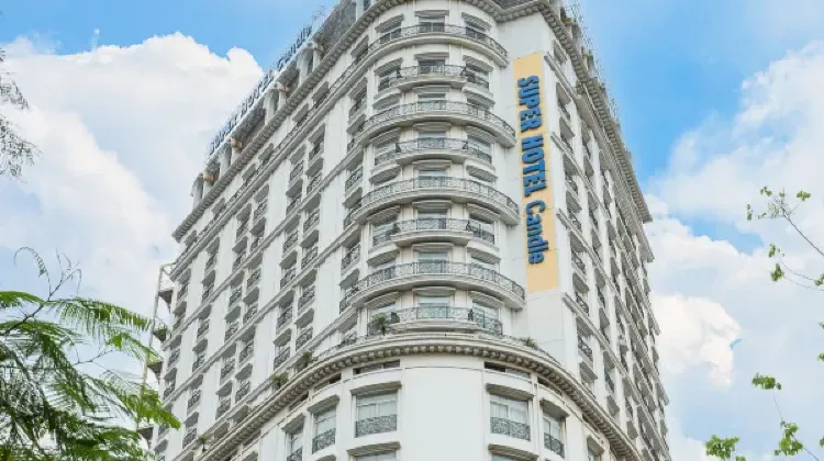 日本語OK：スーパーホテルキャンドル