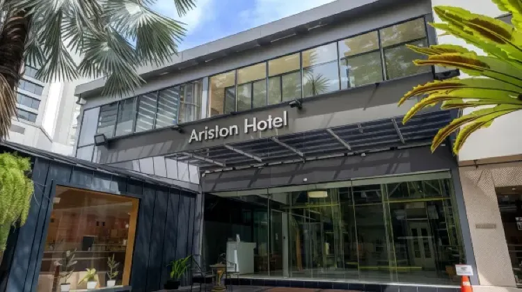 7.アリストンホテル