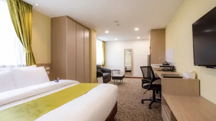 日本語OK：ホテル呉竹荘タイ シラチャ