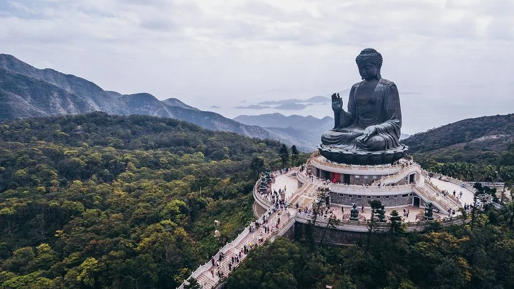 Things to do at Ngong Ping 360: Visit the Big Buddha