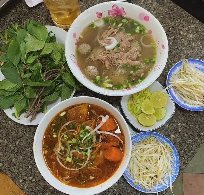Special beef noodles and Hue rice noodles