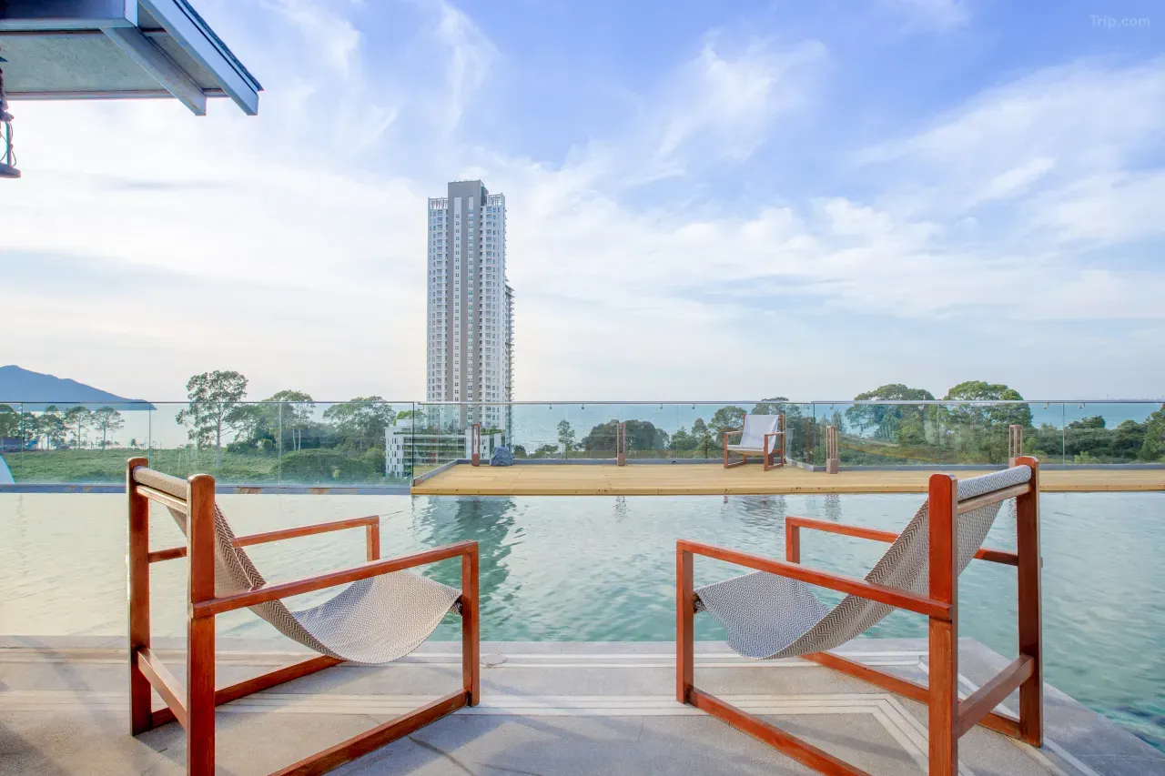 คอสต้า บีช เรสซิเดนซ์ แอนด์ จากุซซี่(Costa Beach Residence & Jacuzzi)