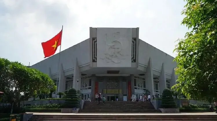 ホー・チ・ミン博物館