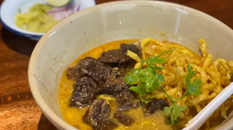 清邁美食 #1 泰式牛肉麵