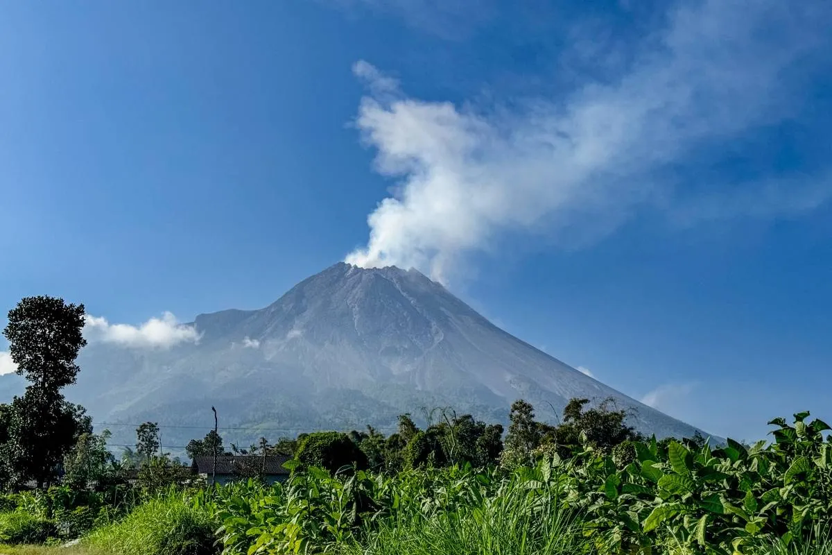 6.Tempat Wisata di Magelang-Gunung Merapi
