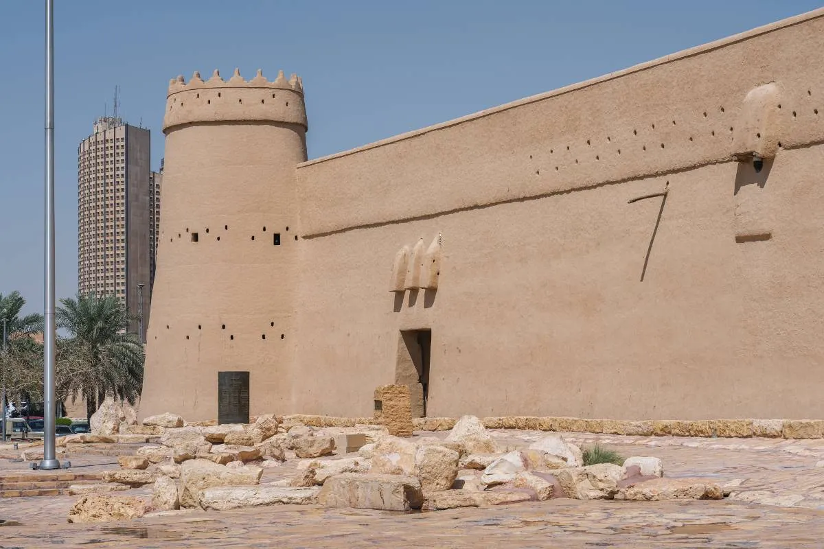 12. Tempat Wisata di Arab Saudi-Masmak Fortress
