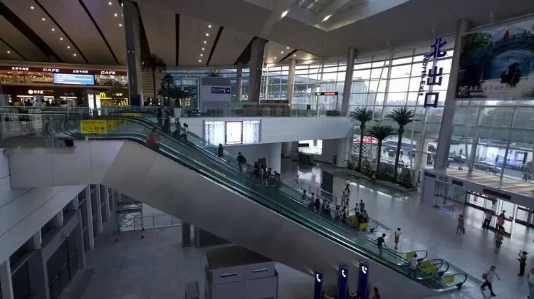Beijing South Railway Station Facilities