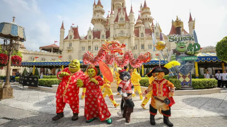 Tarikan di Universal Studios Singapore