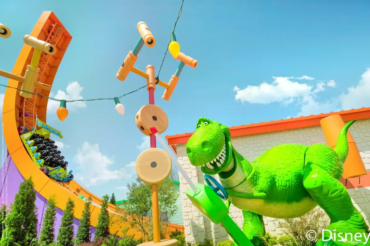 Shanghai Disneyland attractions