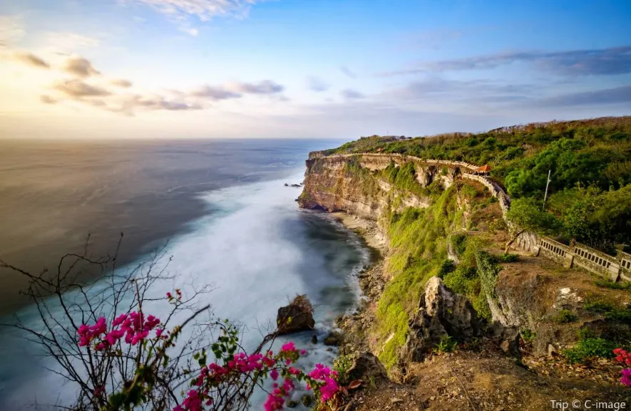 Rekomendasi Tempat Wisata Dekat Taman GWK Bali