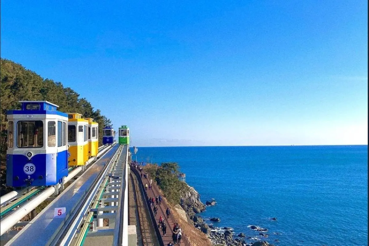 Easy to Travel from Gyeongju to Busan
