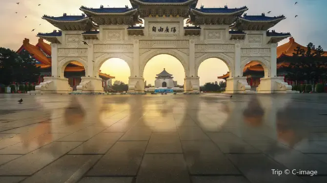 14. Tempat Wisata di Taiwan-Liberty Square