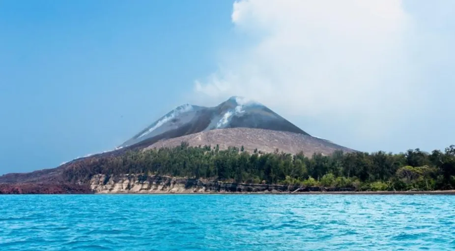 Tempat Wisata di Bandar Lampung-Gunung Krakatau