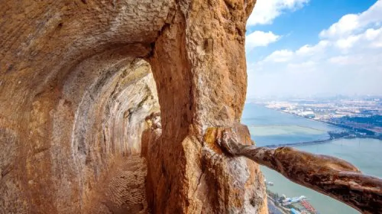 Kunming Tourist Guide: Travel Essentials