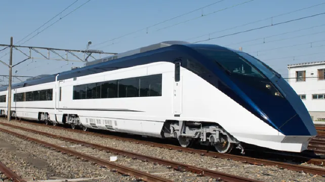 Get from Narita Airport to Tokyo: Keisei Skyliner