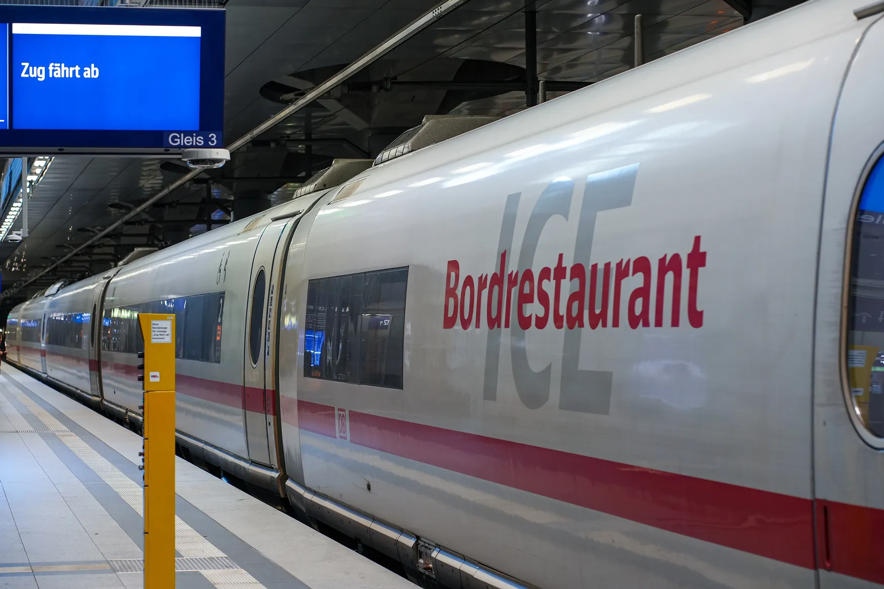 Wagen und Abteile der Deutschen Bahn