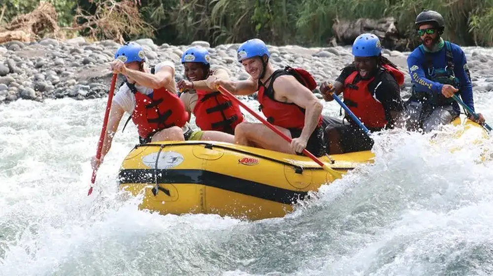 Balsa River White Water Rafting class 2/3 in Costa Rica