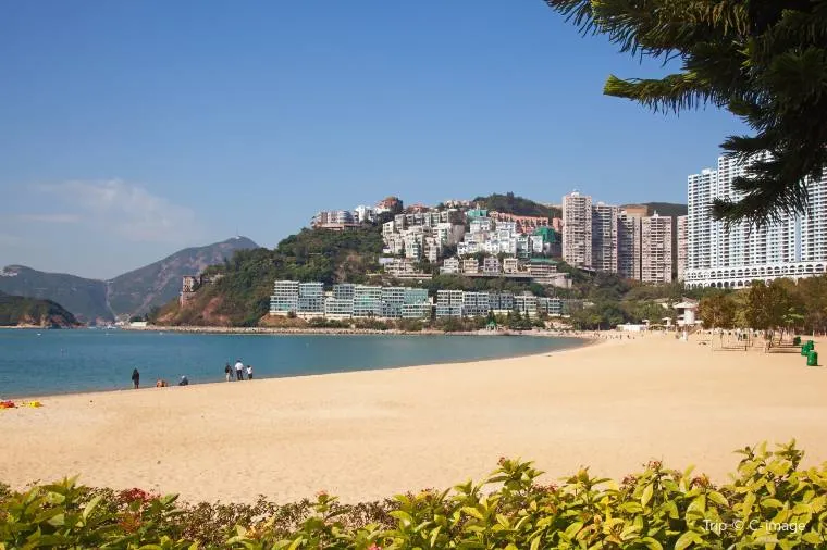 淺水灣位於香港南區的豪宅區