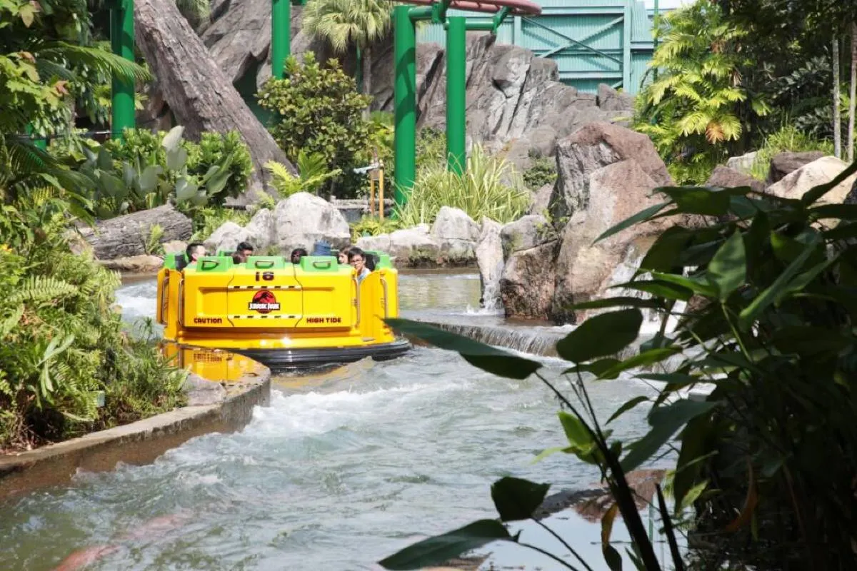 侏罗纪河流探险