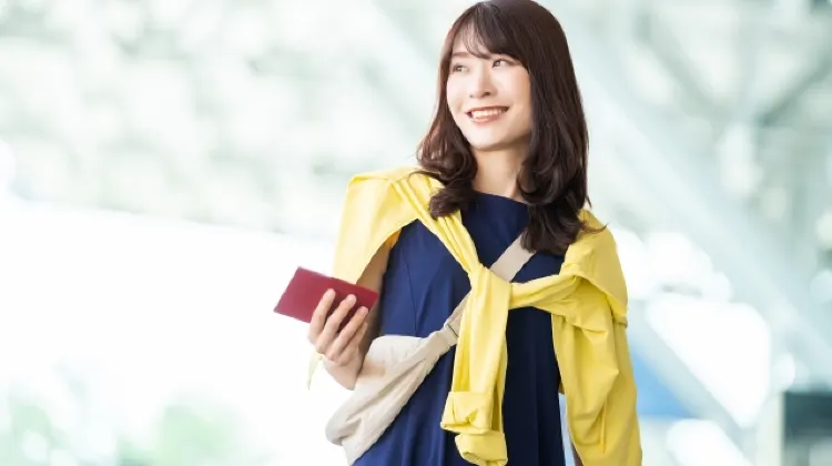 海外旅行でパスポートを持ち歩く際のリスクは？