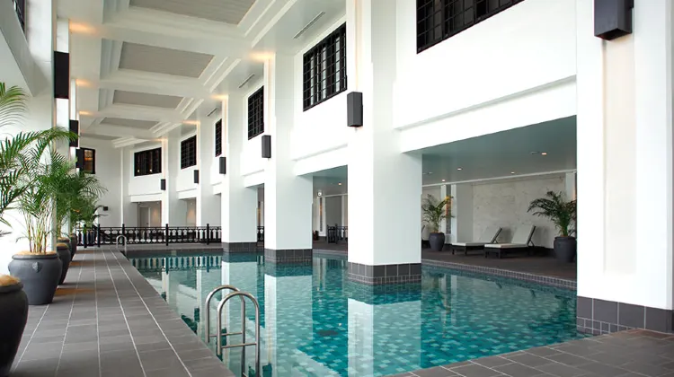 藍礁的室內游泳池