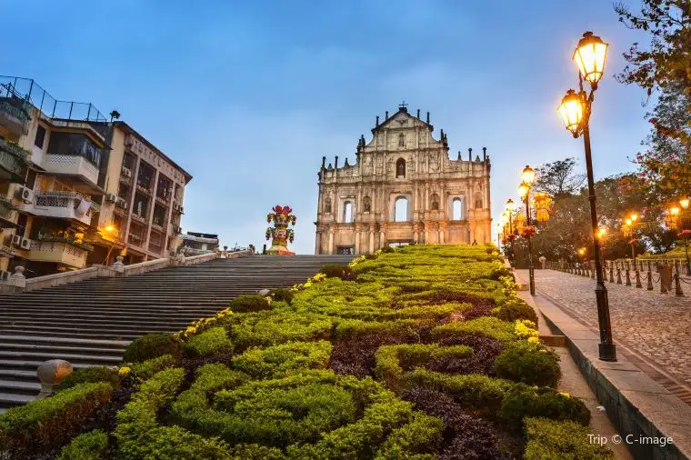 Travel to Macau - Ruins of St. Paul's