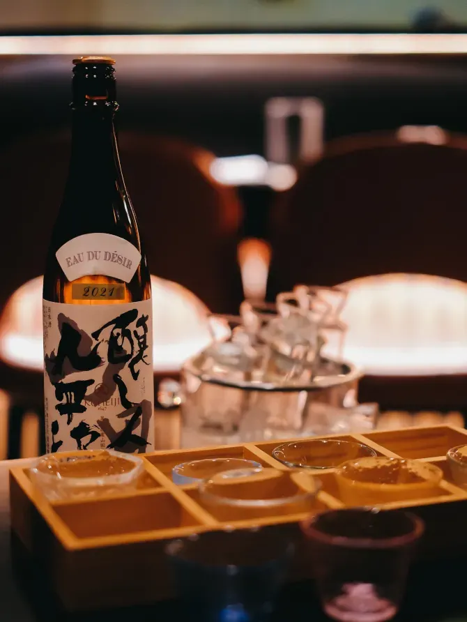 居酒屋會使用不同的清酒杯品嚐美酒