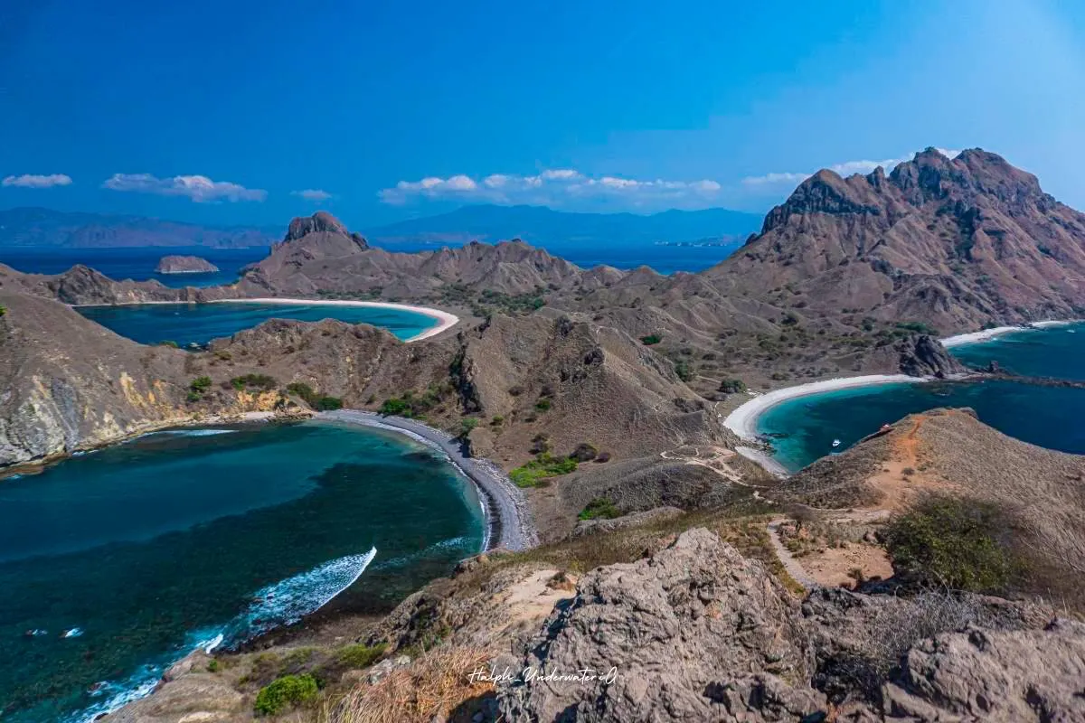 Tempat Wisata di Indonesia-Pulau Padar