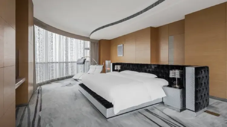 2.成都首座ルネッサンスホテル