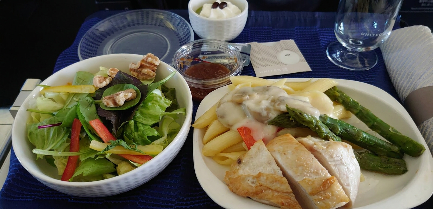 ユナイテッド航空ビジネスクラスの機内食
