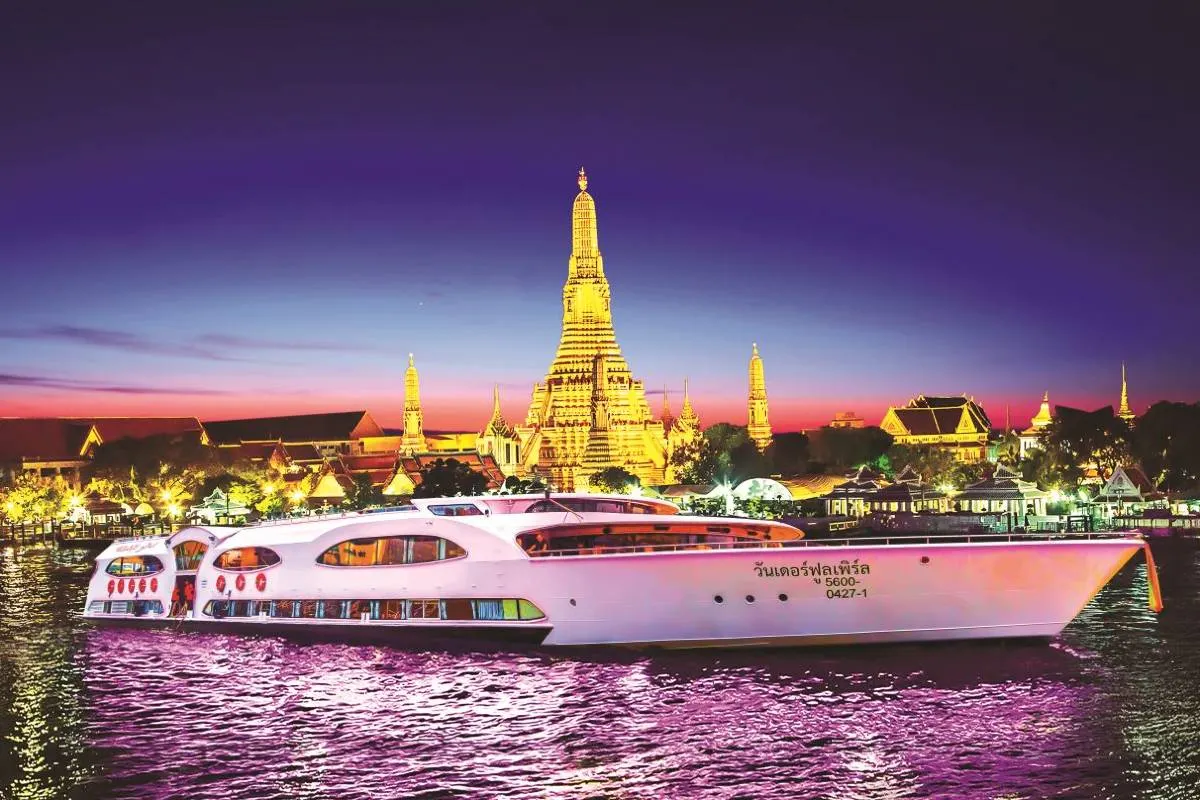9. Tempat Wisata di Bangkok-Wonderful Pearl Cruise