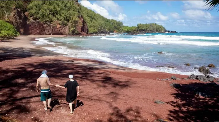 Kaihalulu Beach, Maui (Oceania)