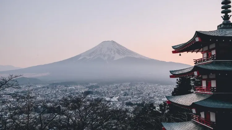 Source: Manuel Cosentino/ unsplash  The view of Mount Fuji from Chureito Pagoda