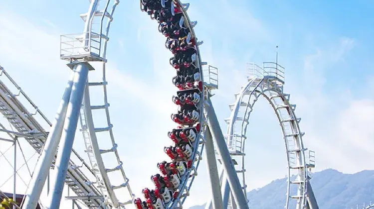 Everland attractions: Rolling X-Train