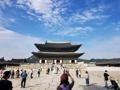 Travel with the best South Korea eSIM