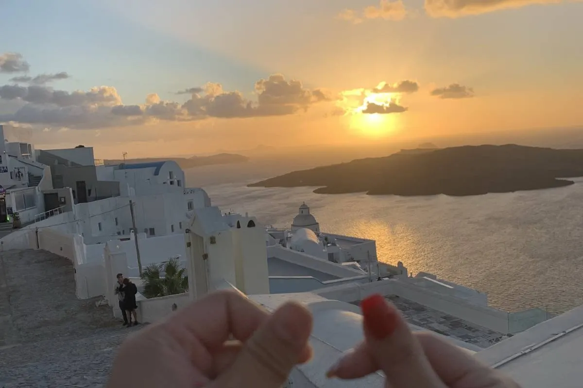 Best time to visit Greece | Santorini Sunset Cycle Line