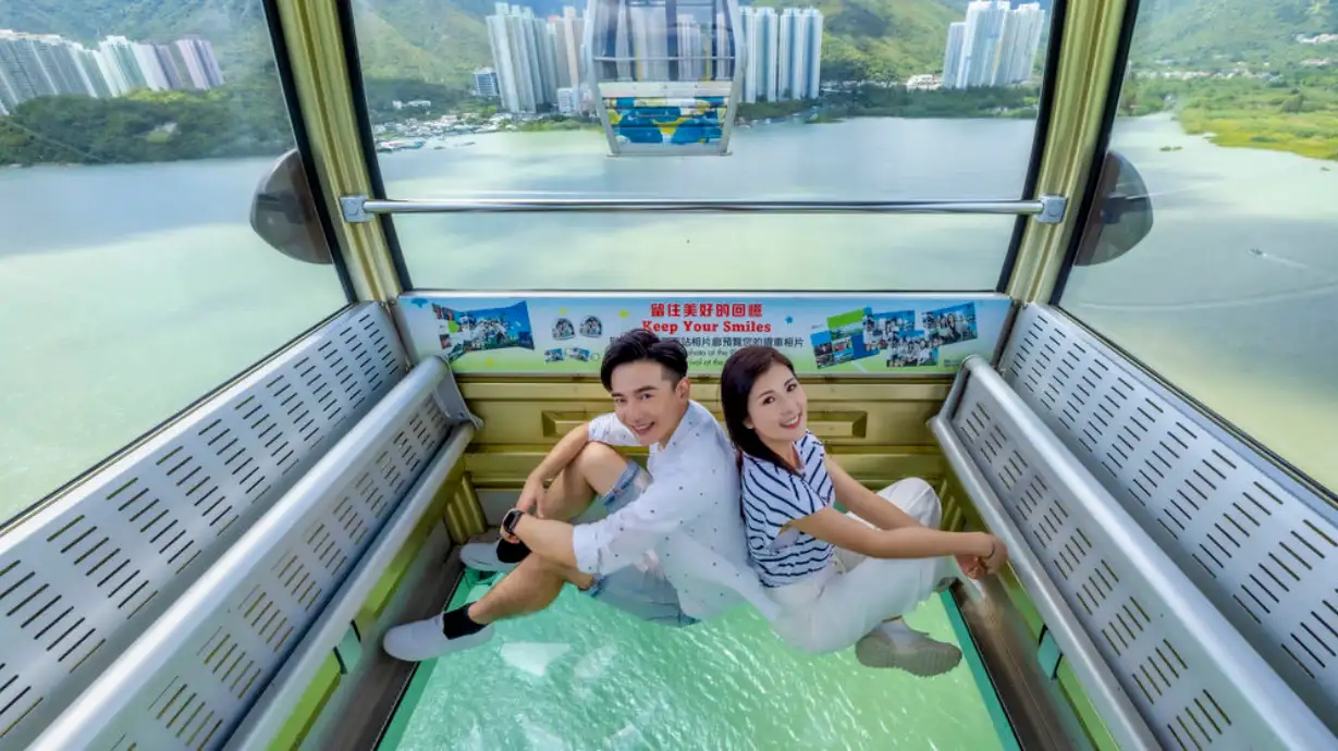 昂坪360 水晶纜車