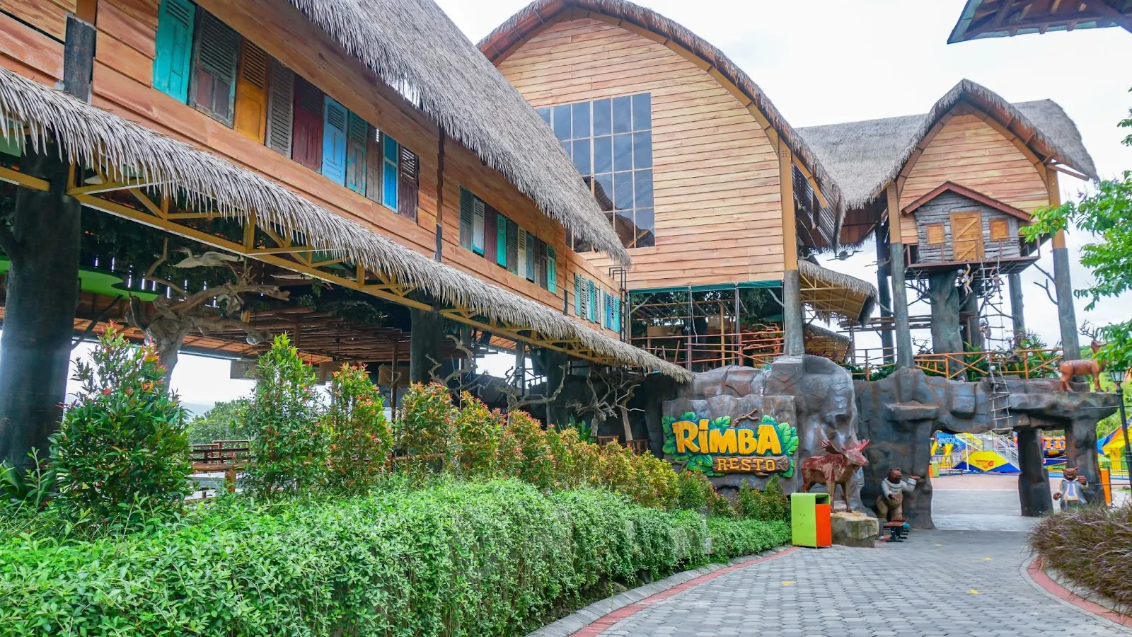 Rekomendasi Kuliner di Saloka Theme Park