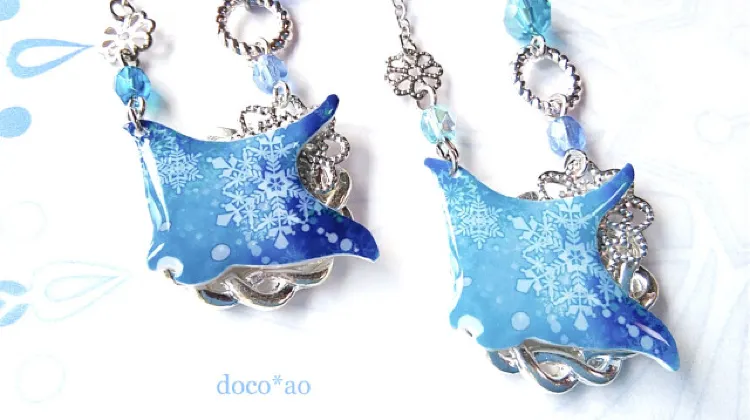 マンタのネックレス